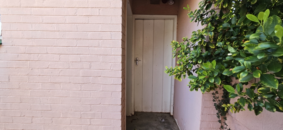 4 Bedroom Property for Sale in Carters Glen Northern Cape